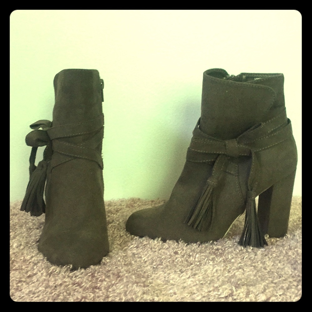Heeled bootie
